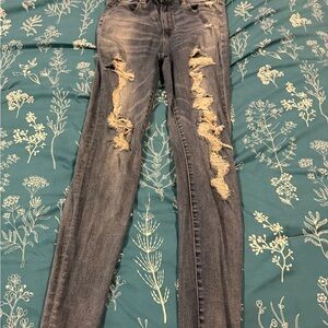 american eagle size 10 skinny jeans with holes
